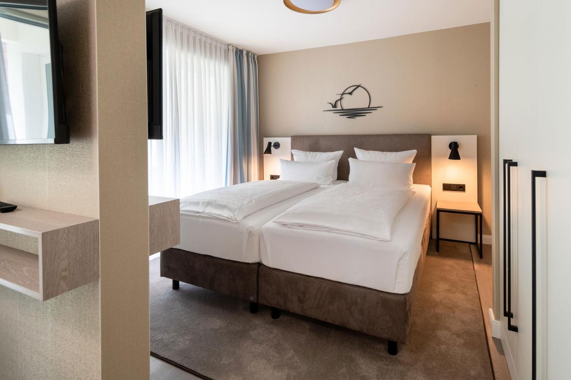 Hotel Am Schlosspark Garni هوسوم المظهر الخارجي الصورة